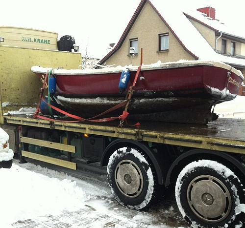 Fahrschulboot Pitti fährt in den Winterschlaf